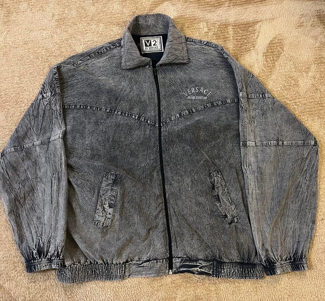 ニワトリ即購入OK 専用 V2 by Versace グレー アウター