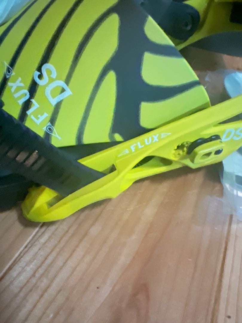 FLUX DS ビンディング ネオングリーン/ブラック　新品未使用　Sサイズ
