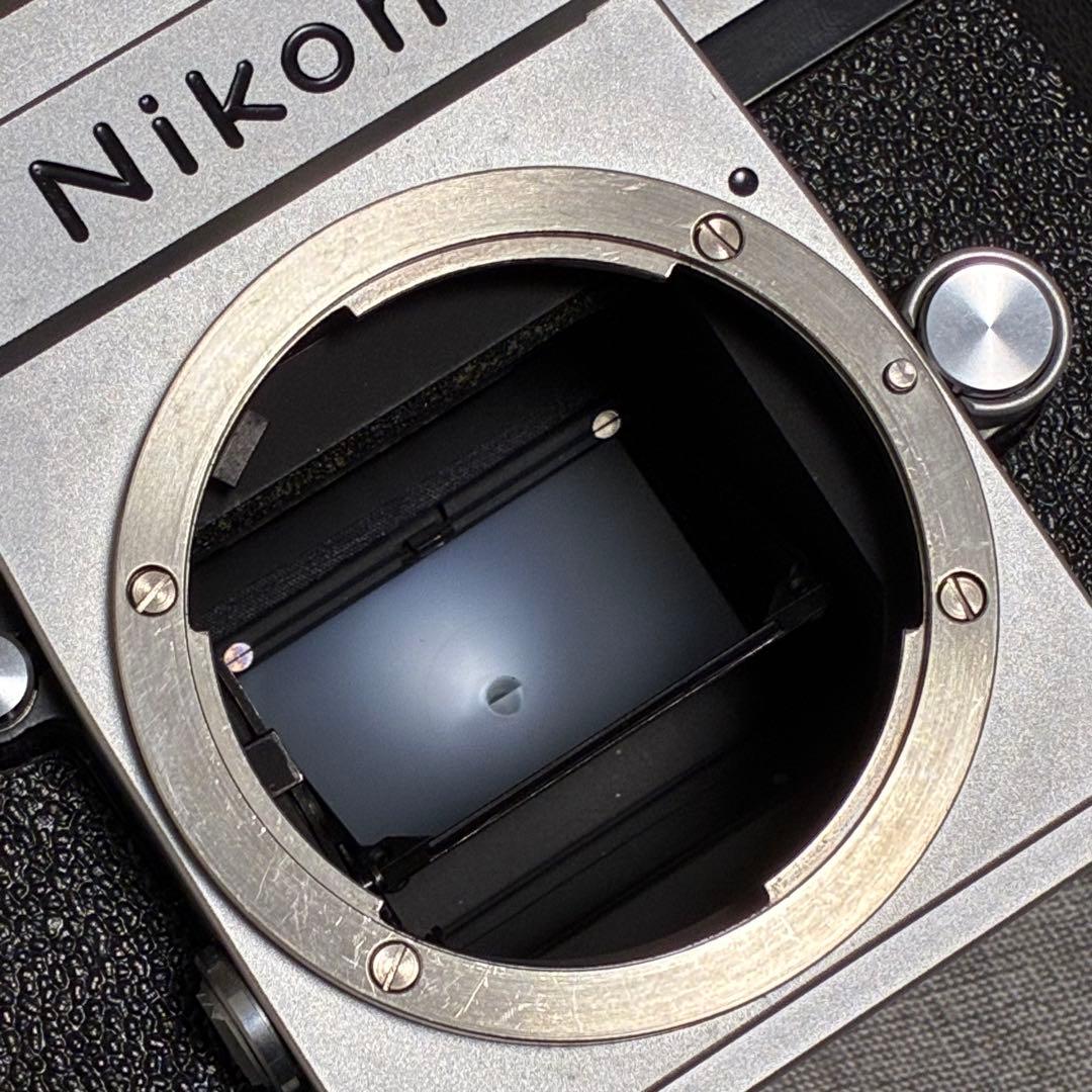 Nikon F 中期 ボディ + Auto Nikkor 28mm F3.5