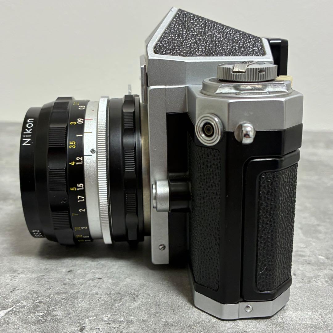 Nikon F 中期 ボディ + Auto Nikkor 28mm F3.5