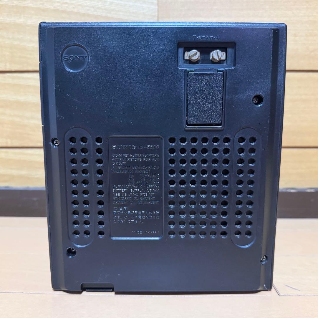 SONY 3バンドBCLラジオ　スカイセンサー　ICF-5600 【ジャンク】