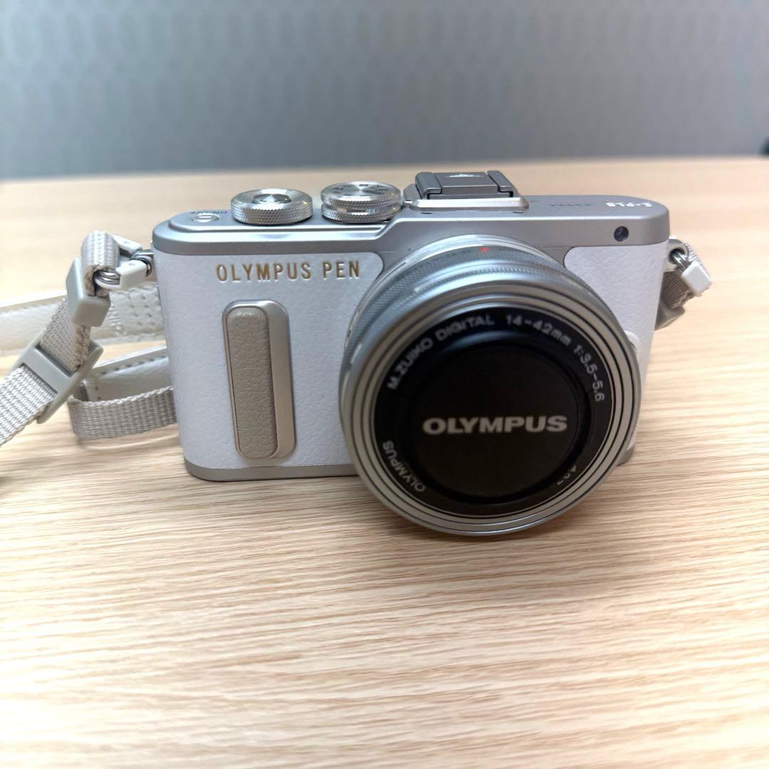 OLYMPUS/PEN E-PL8 ミラーレス一眼カメラ【美品】