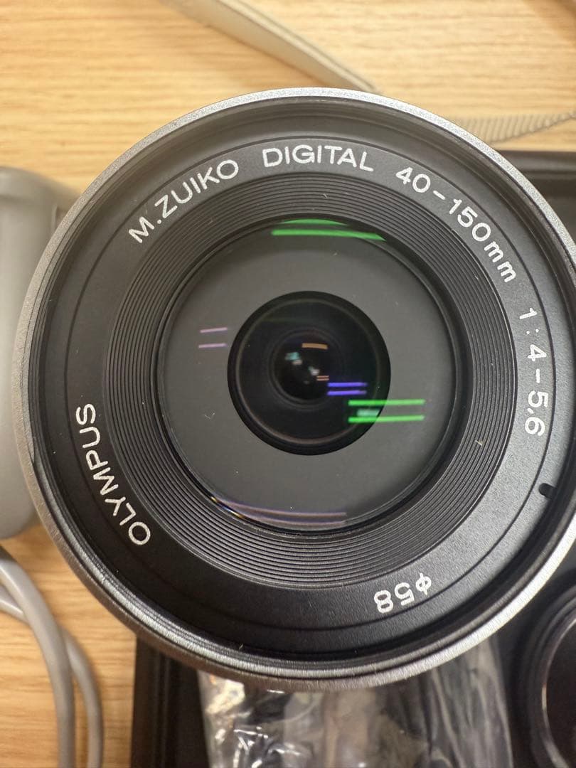 OLYMPUS/PEN E-PL8 ミラーレス一眼カメラ【美品】