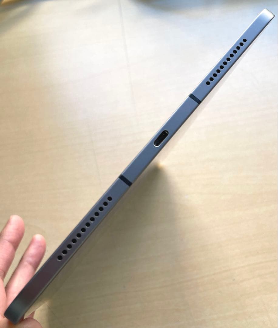 iPad Air 第4世代 A2072 cellular グレイ　64GB 美品