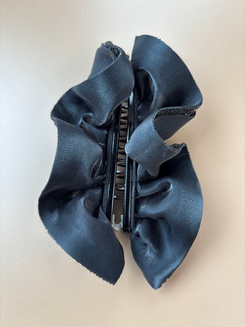 コンプレックスビズ　バナナクリップ　黒