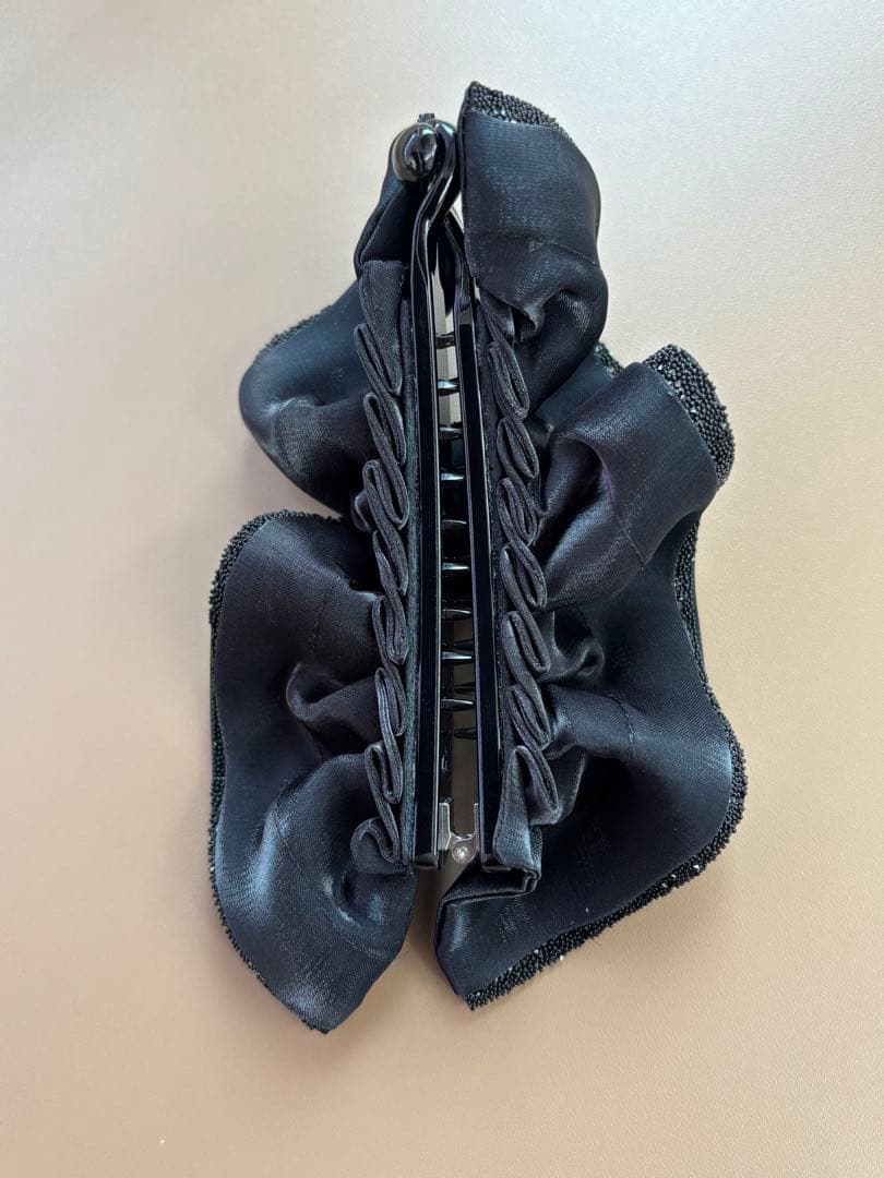 コンプレックスビズ　バナナクリップ　黒