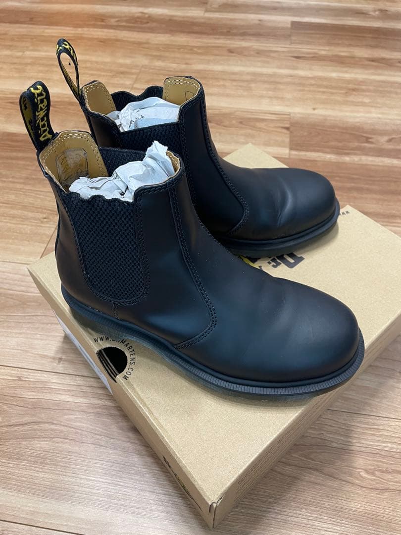 ⭐︎未使用【Dr. Martens】チェルシーブーツ (UK4) 2976 黒