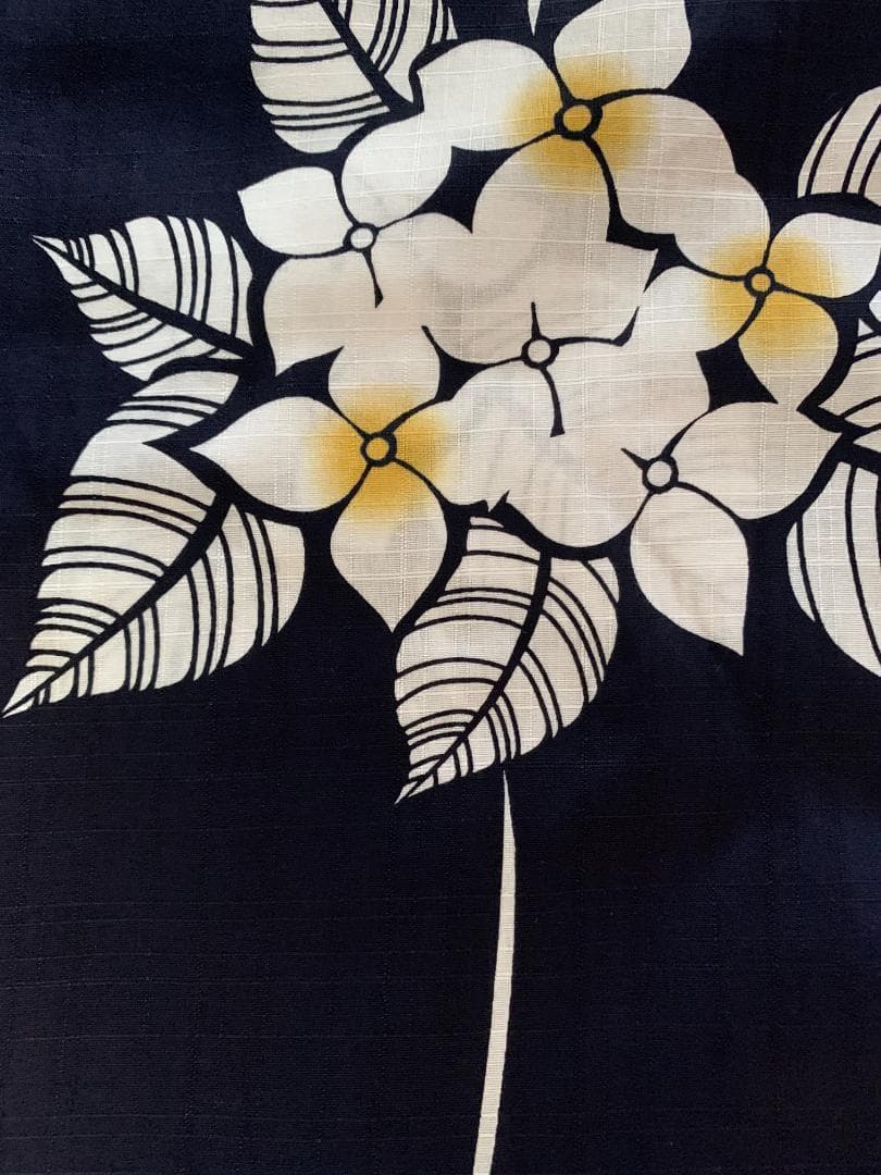 画像の黄色帯付き◆大人ゆかた◆品ある紫陽花（あじさい）紺浴衣◆