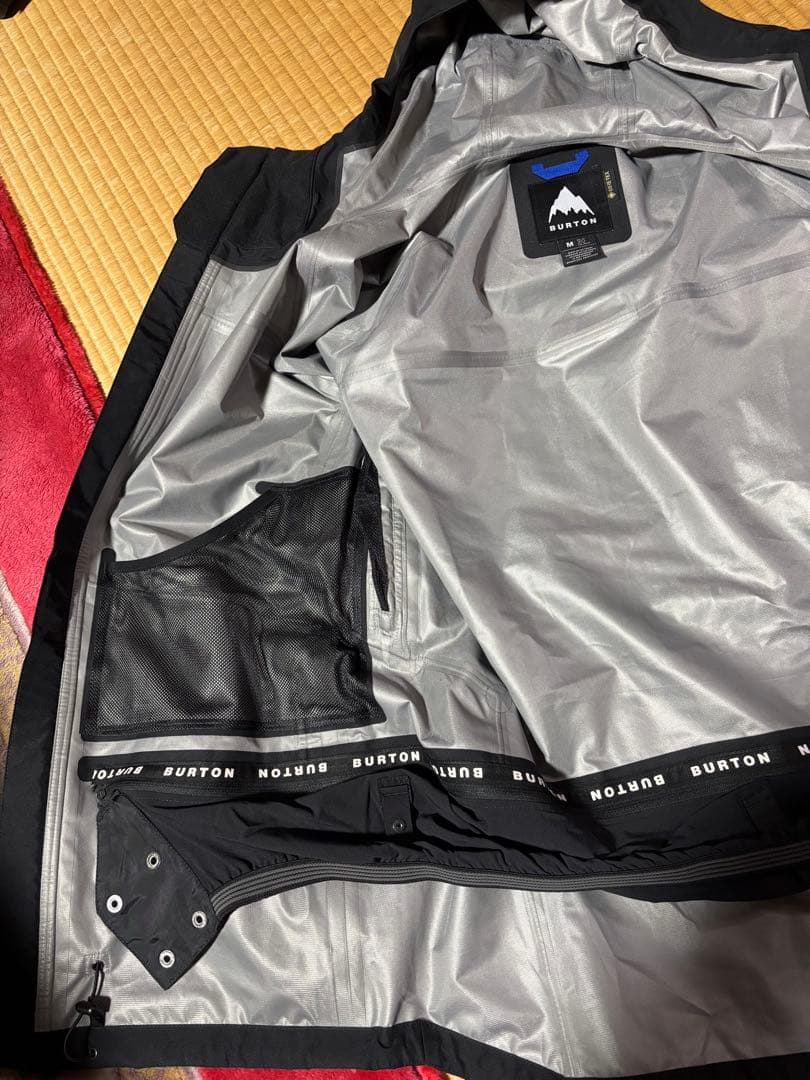 Burton M GORE TREELINEジャケット 新品未使用のタグ付き