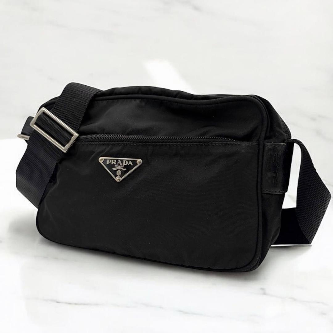 PRADA ナイロン カメラバッグ サコッシュ 三角ロゴ ブラック プラダ