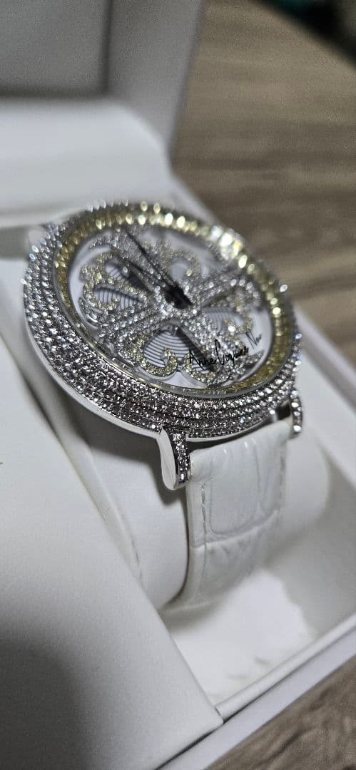 安田 AnneCoquine ホワイト腕時計