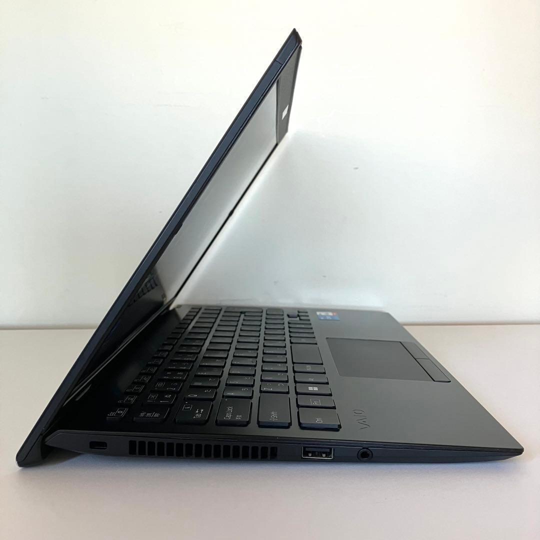 ★2022年製★ 第12世代i5 メモリ16GB バッテリー◎ VAIO 370