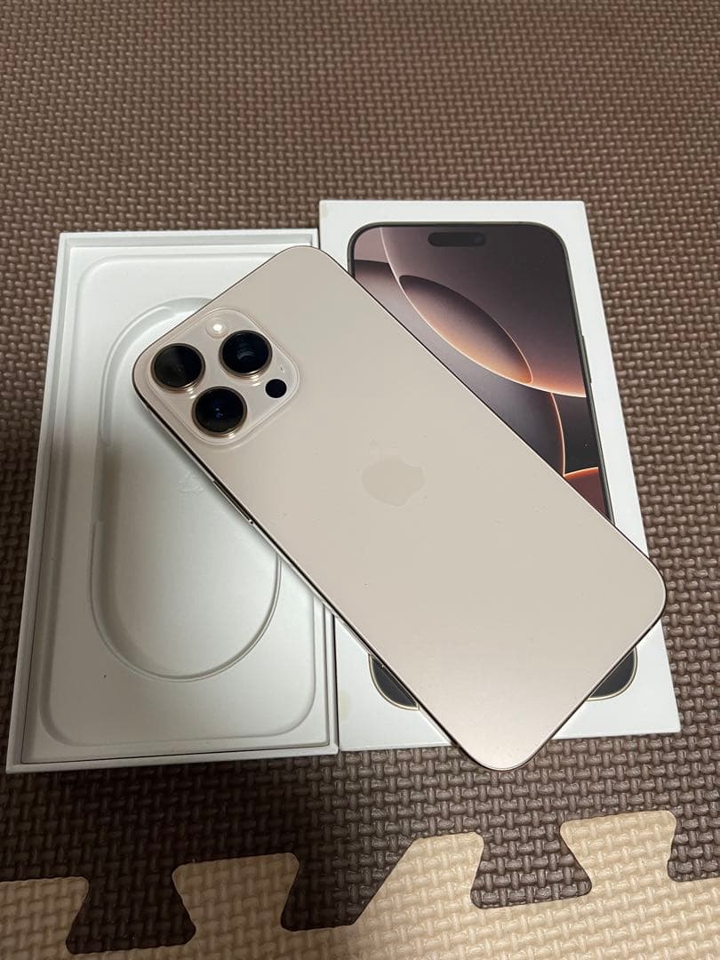 美品 iPhone 16promax 256gb バッテリー100%