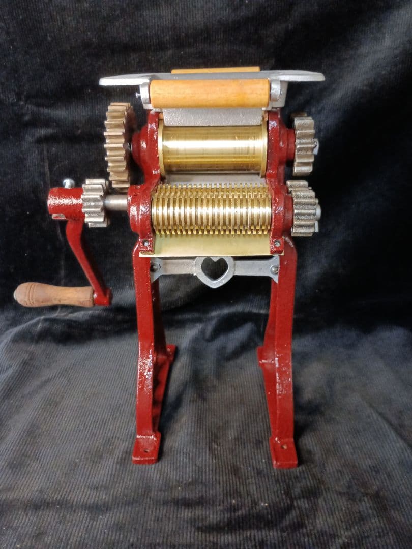 衛生的　杉村式ハート型製麺機　2.2mm Pasta machine