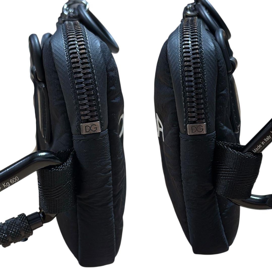 美品 DOLCE&GABBANA ロゴ ショルダーバッグ ナイロン 黒