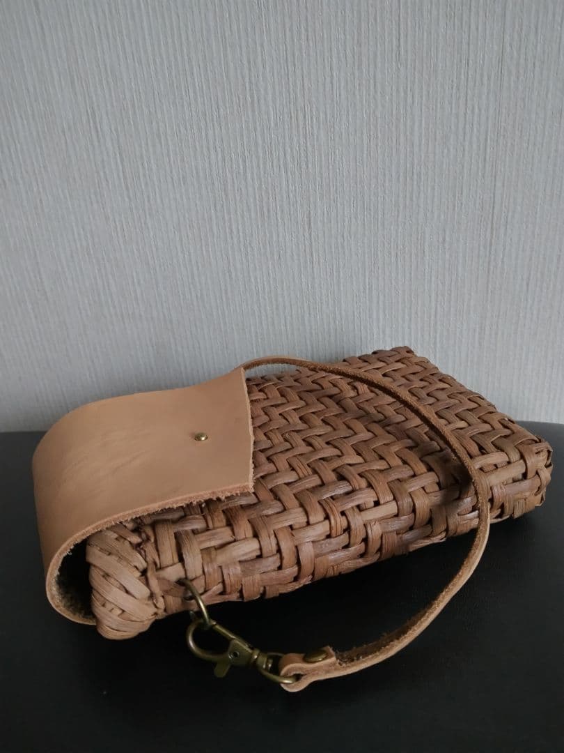 山葡萄のポシェット。スマホ入れ