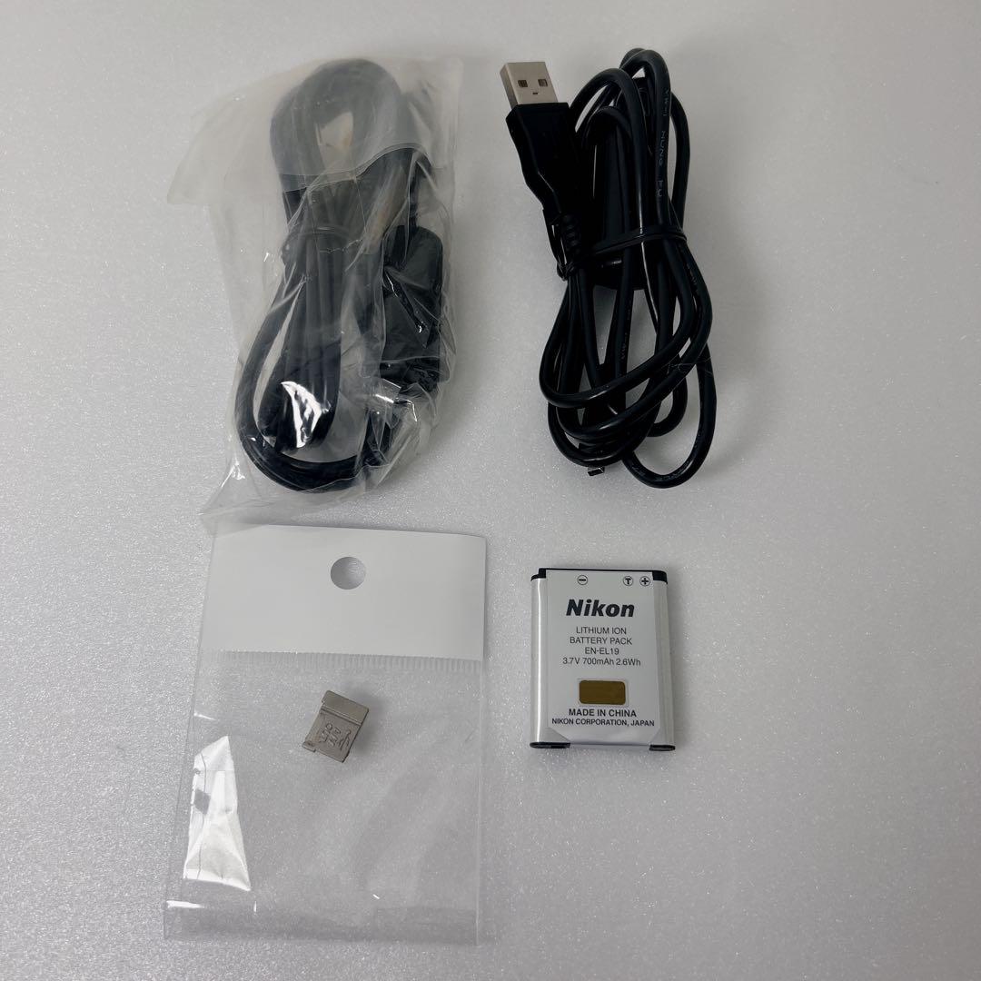 【極美品】ほぼ新品 ニコン NIKON COOLPIX S3100