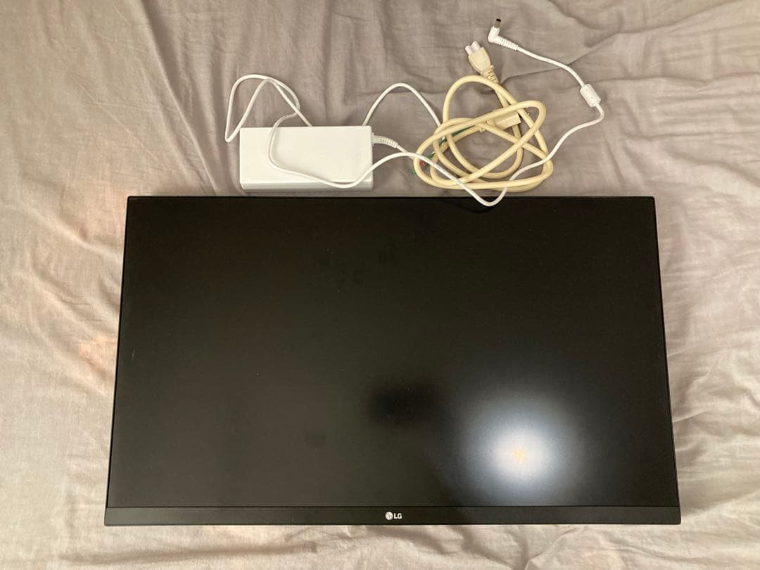 c*e様 モニター(LG 27インチ4K)モニターアーム(Amazon basi