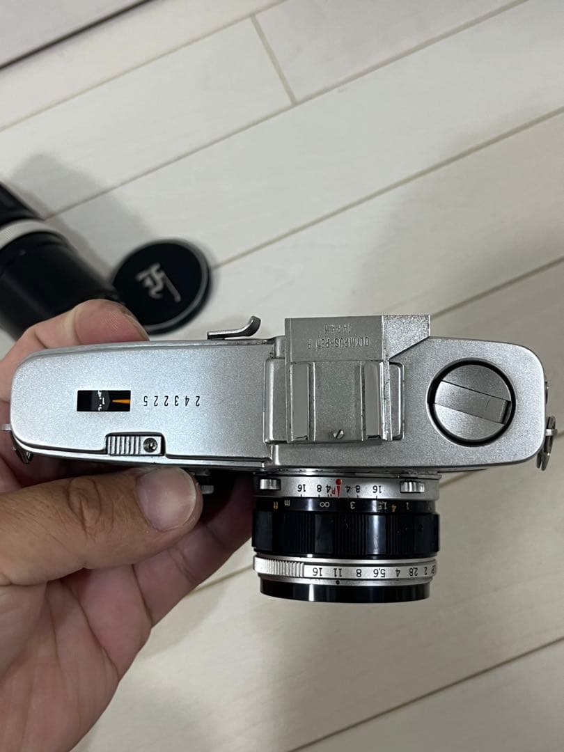 Olympus Pen-F フィルムカメラ &レンズ付き！