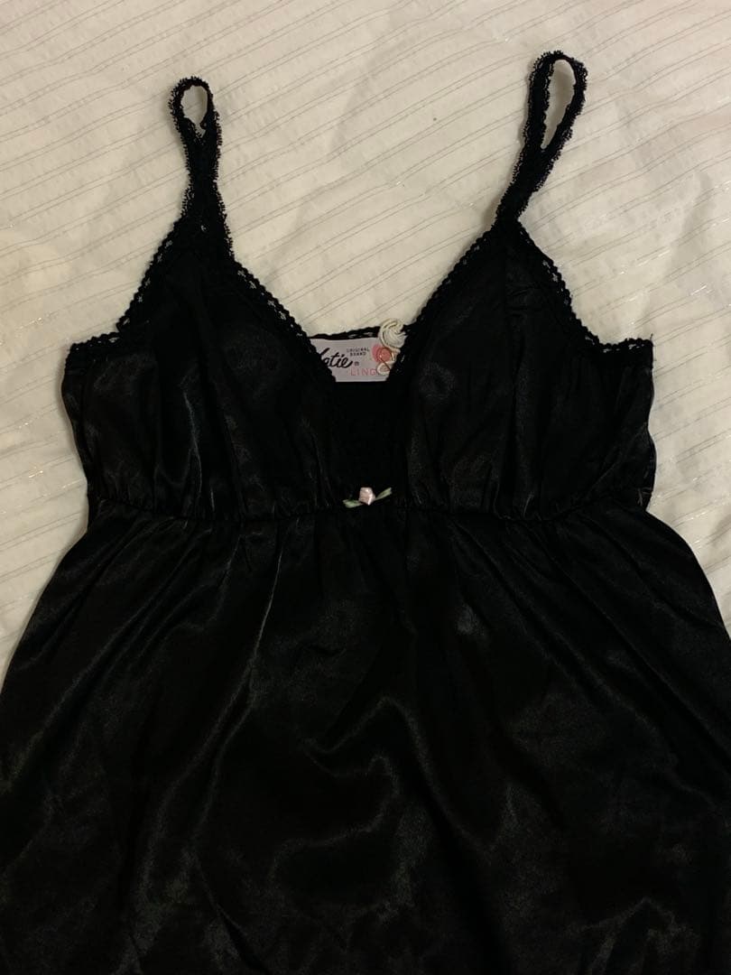 Katie. ランジェリー キャミ ブラック