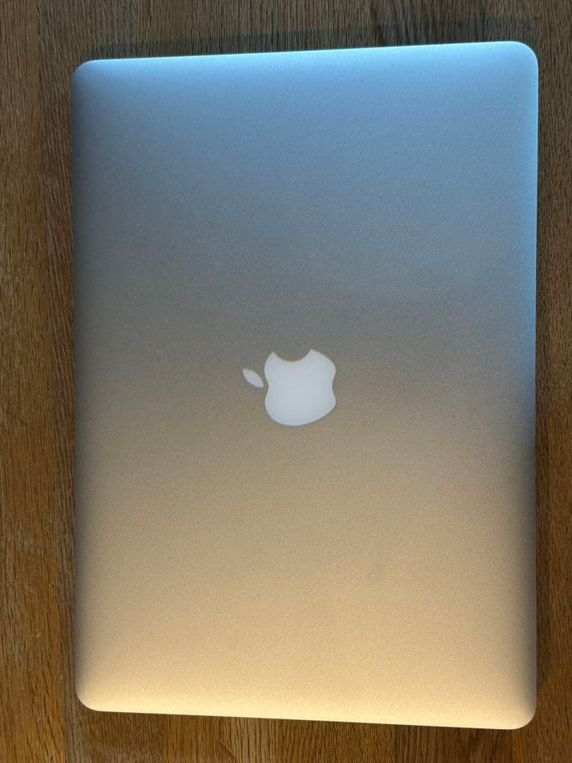 MacBookAir 13インチ Early 2015シルバー