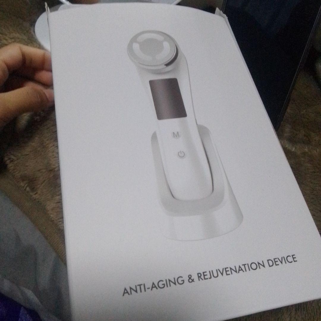ANTI-AGING & REJUVENATION DEVICE 美顔器