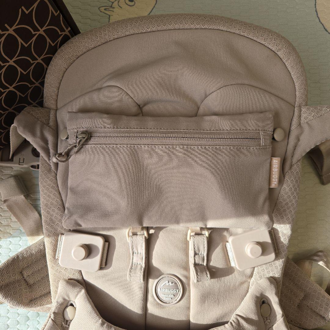 AIRBUGGY 抱っこ紐 ベージュメッシュカバーつき+専用よだれカバー