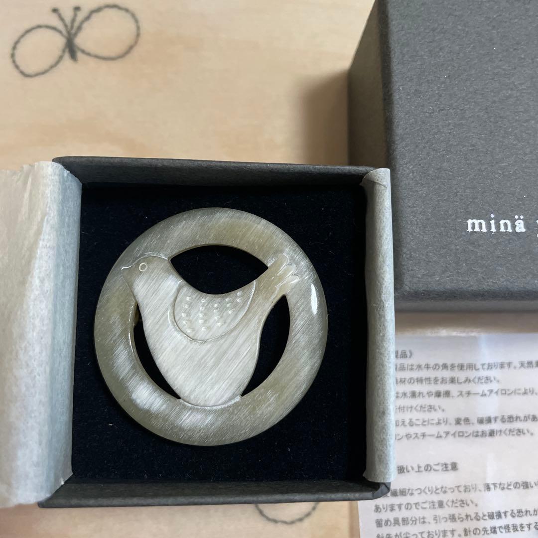 minä perhonen 鳥のブローチ 水牛の角　☆