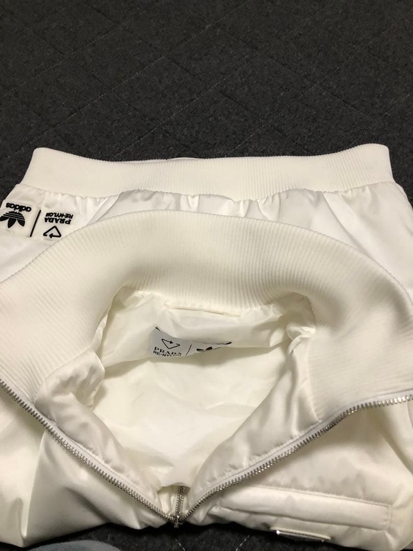 PRADA adidas RE-NYLON ジップジャケット プレート3本ライン