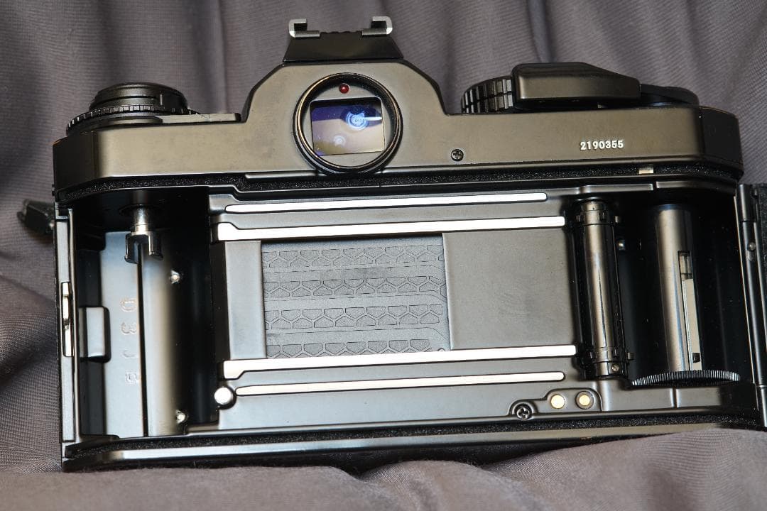 フィルムカメラ Nikon FE2 ai nikkor 50mm f2