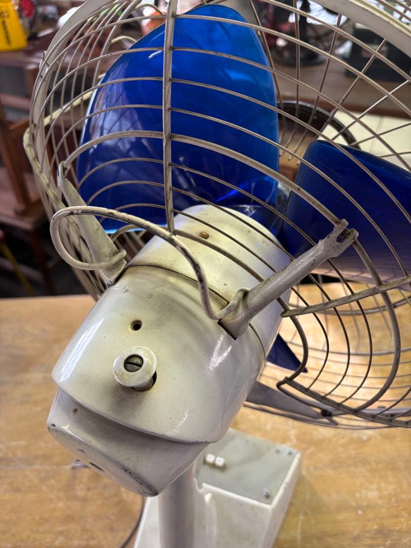 山田　レトロレトロ扇風機　スチール扇風機　日立扇風機　ビンテージ扇風機