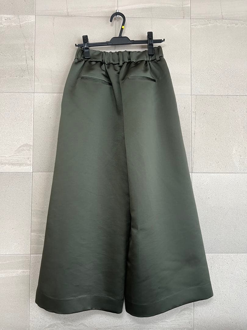 heve サテンフレアガウチョパンツ オリーブ 38 ヘイヴ