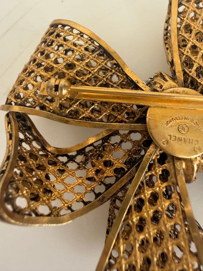 CHANEL ヴィンテージ リボン ブローチ