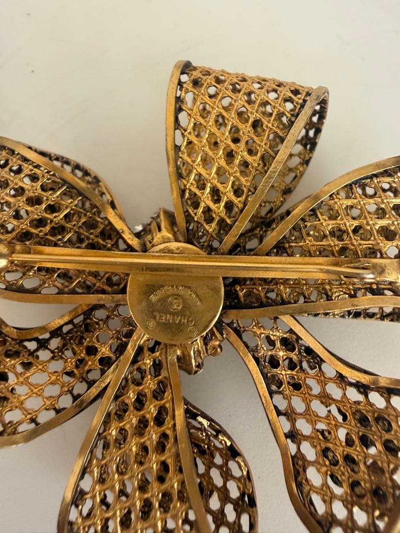 CHANEL ヴィンテージ リボン ブローチ