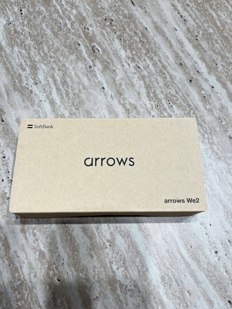 新品未使用arrows We2 ライトオレンジ