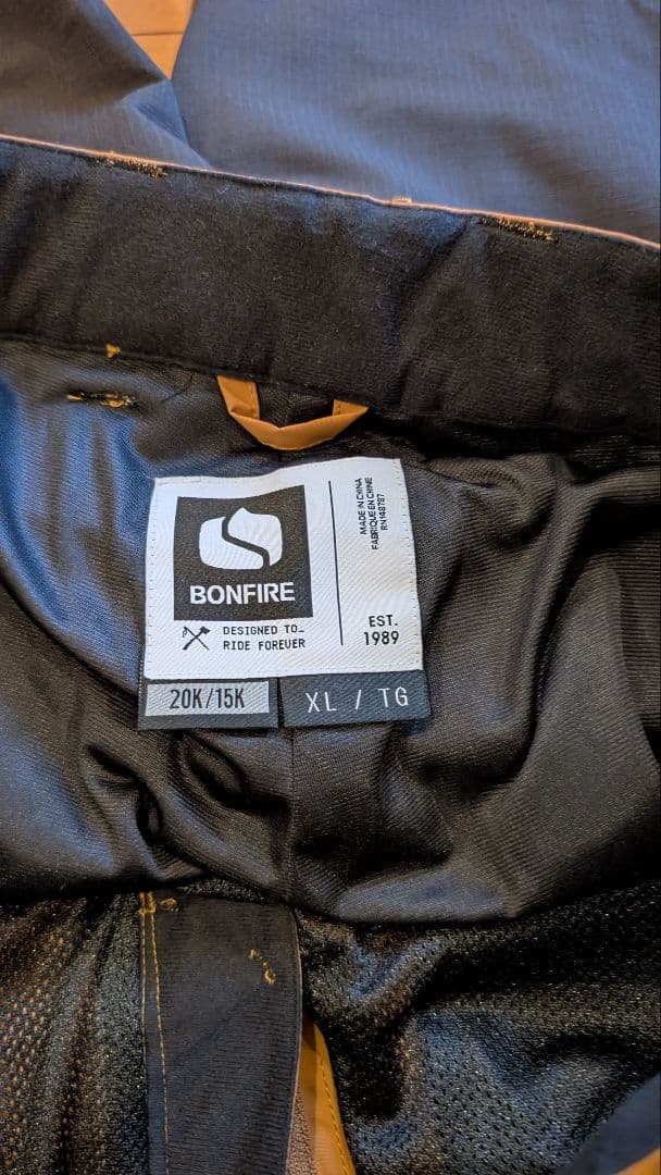 BONFIRE パンツ XL 黒/キャメル　新品です burton　volcom