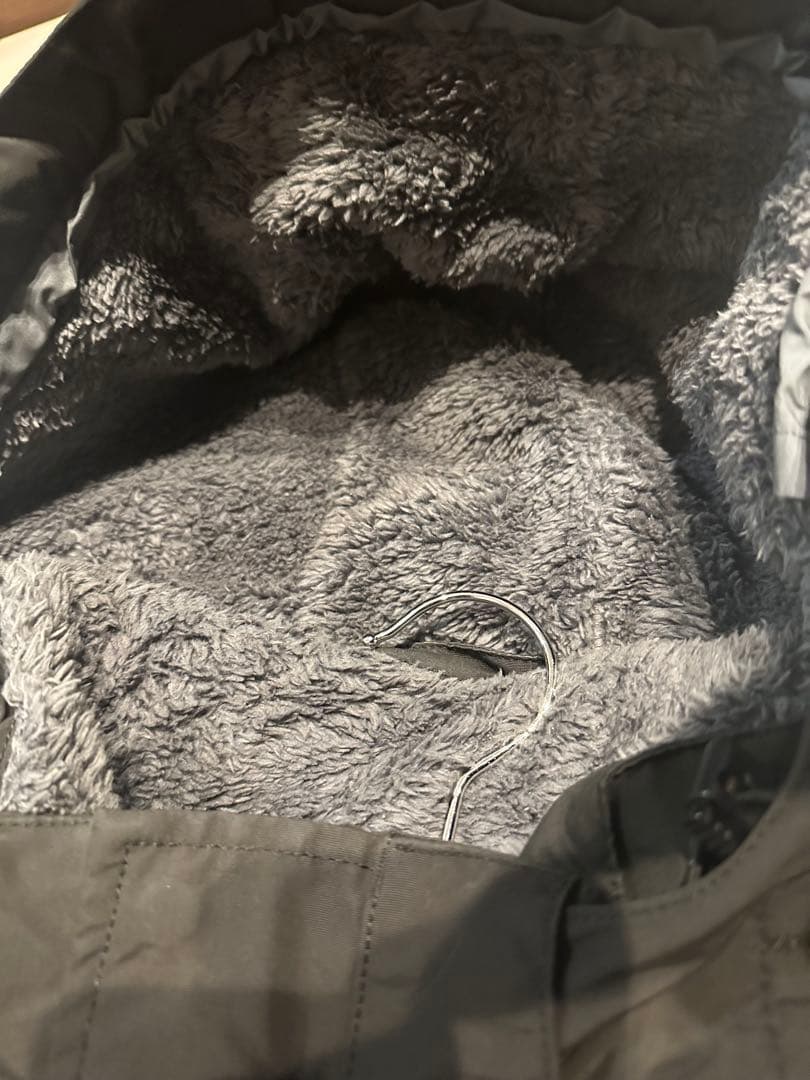 patagonia イスマスパーカー　ブラック