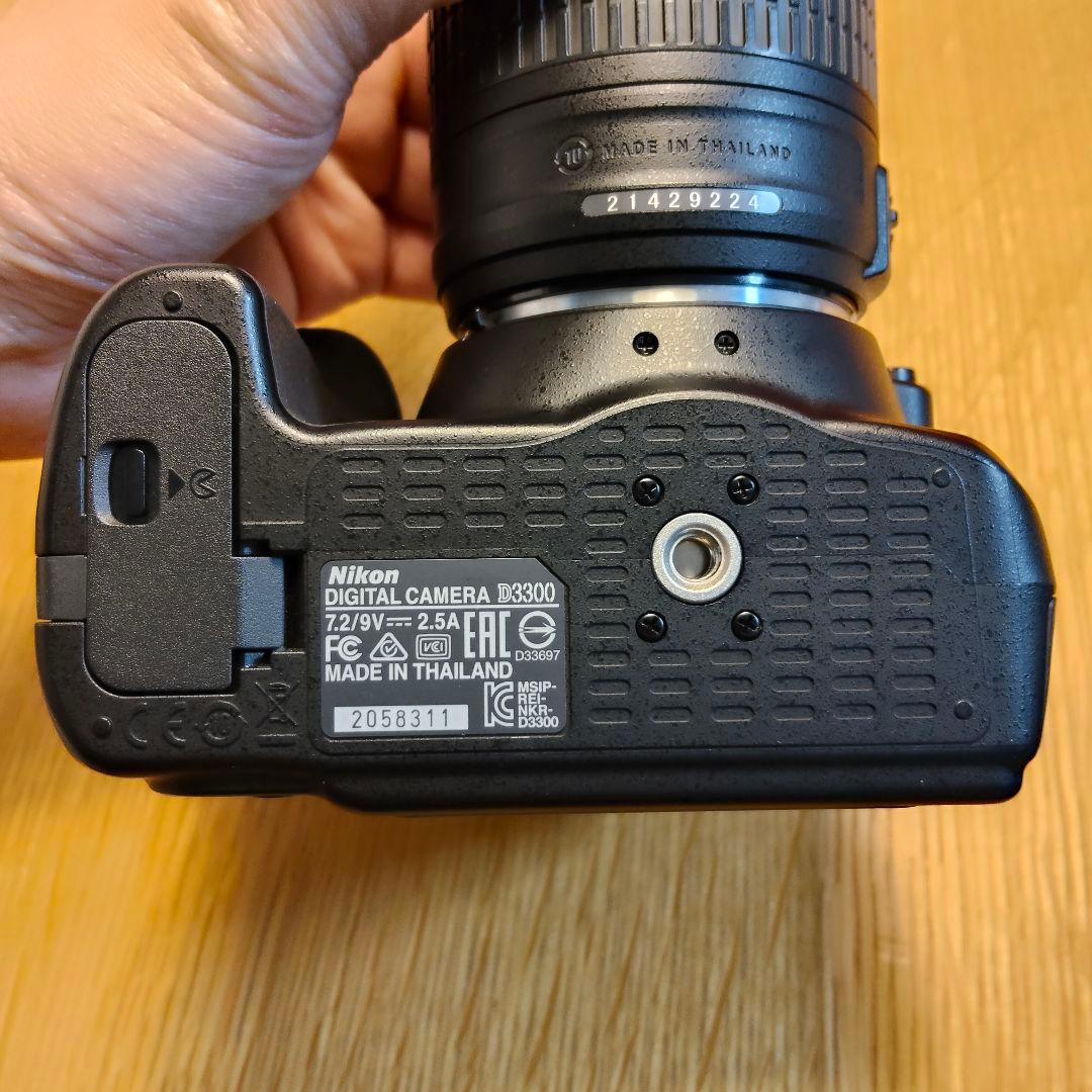 Nikon D3300 レンズキット + 望遠レンズ 70-300mm