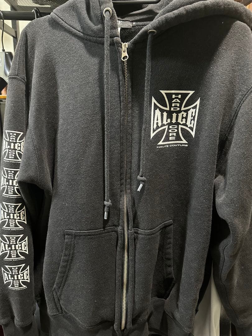 ALICE HOLLYWOOD パーカー NUBIAN ヌビアン