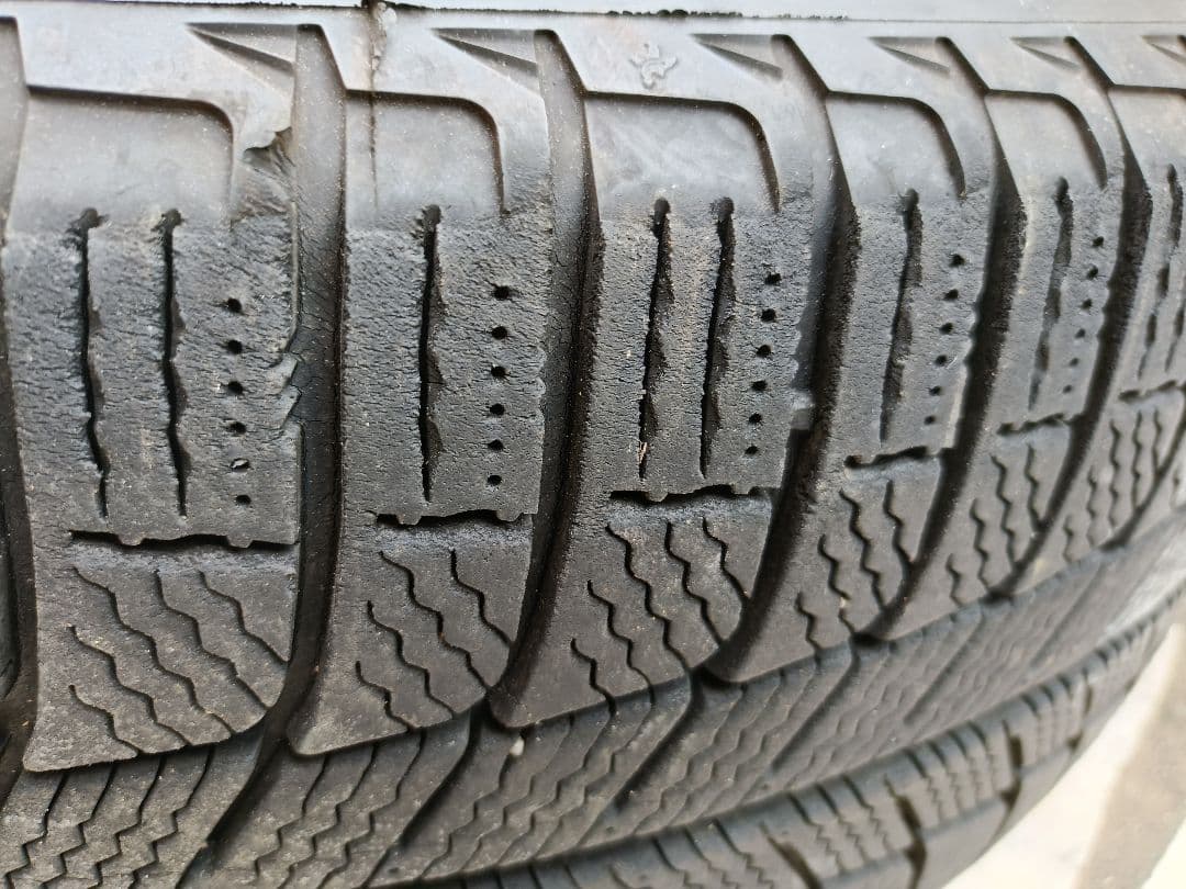 ベンツ GLC X253 スタッドレスホイールセット 235/60 R18値下げ