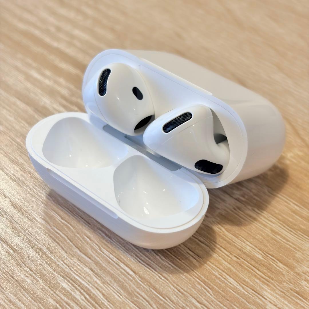 AirPods 4 ANC（アクティブノイズキャンセリング搭載モデル）