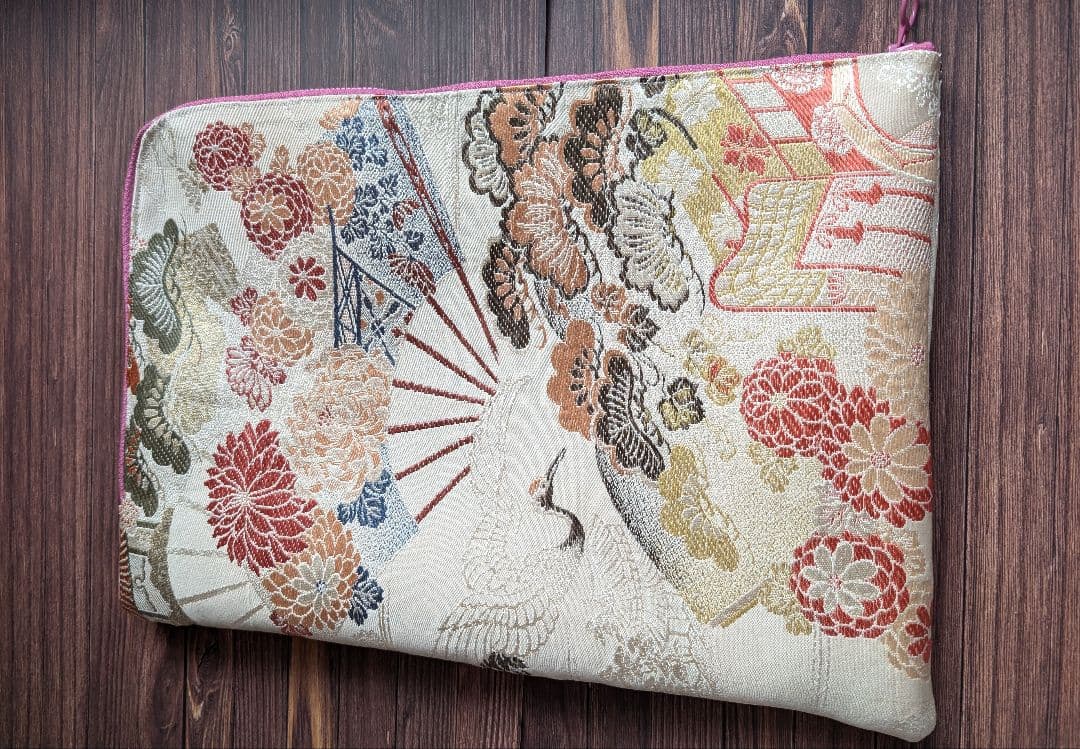 帯地リメイク　ノートPCケース