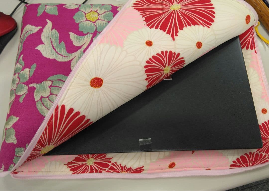 帯地リメイク　ノートPCケース