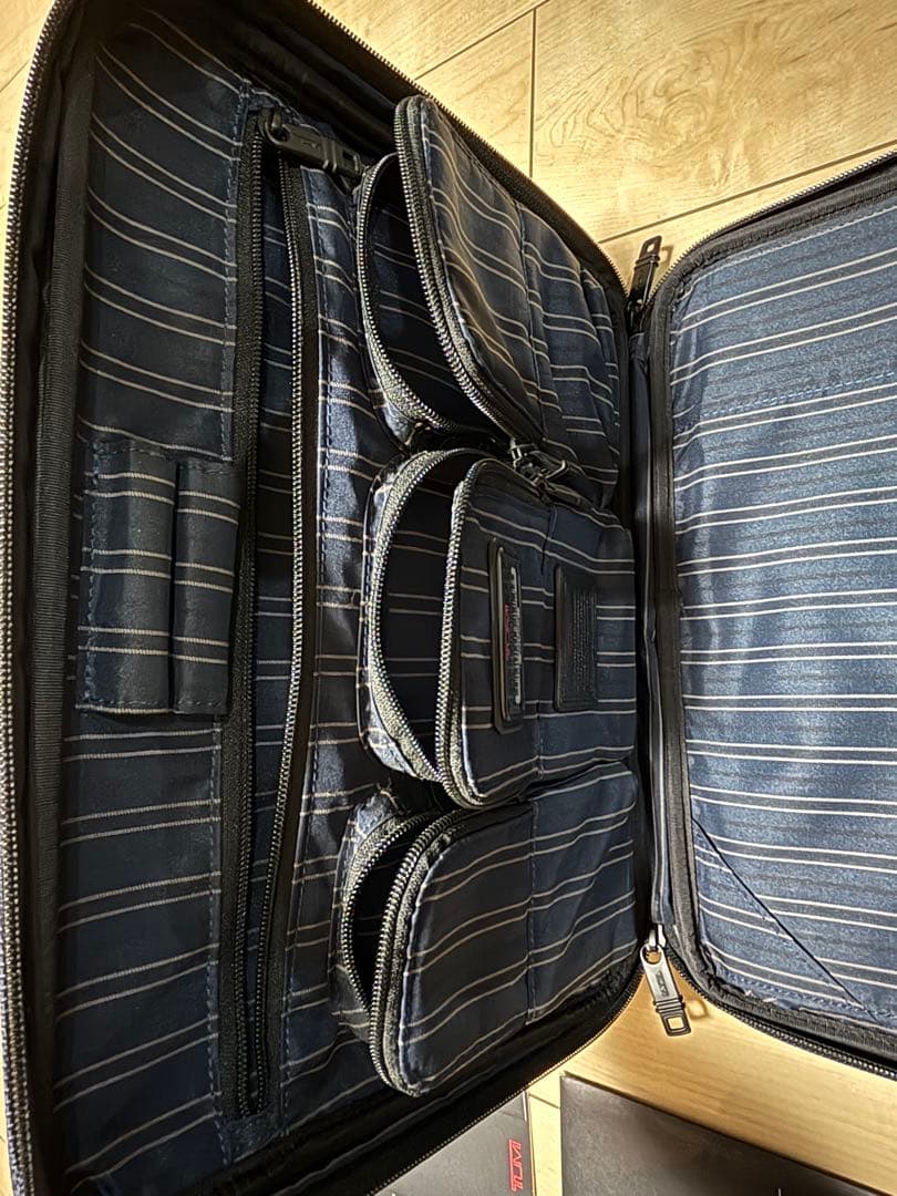 TUMI 26112NVS エクゼクティヴ・オーガナイザー クラッチバッグ美品
