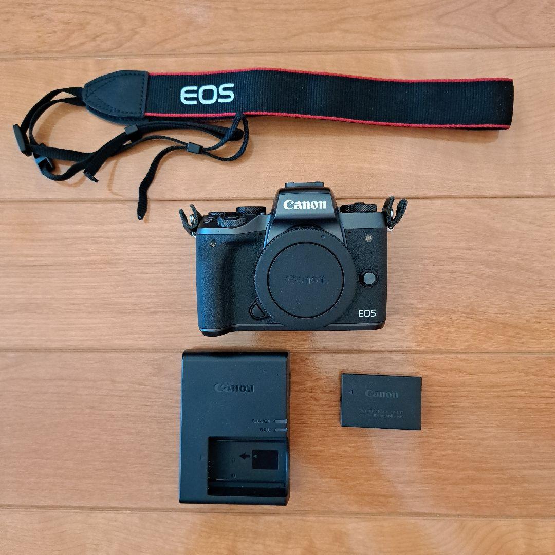 Canon EOS M5(本体、バッテリー、充電器、ストラップ)