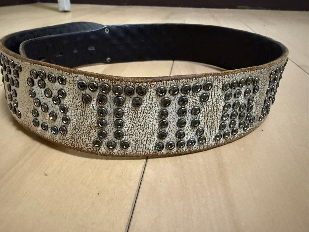 週末セール ヒステリックグラマー×バルタザール スワロフスキーベルト Sサイズ