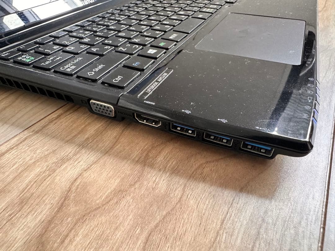 ノートパソコン　富士通　FUJITSU LIFE BOOK