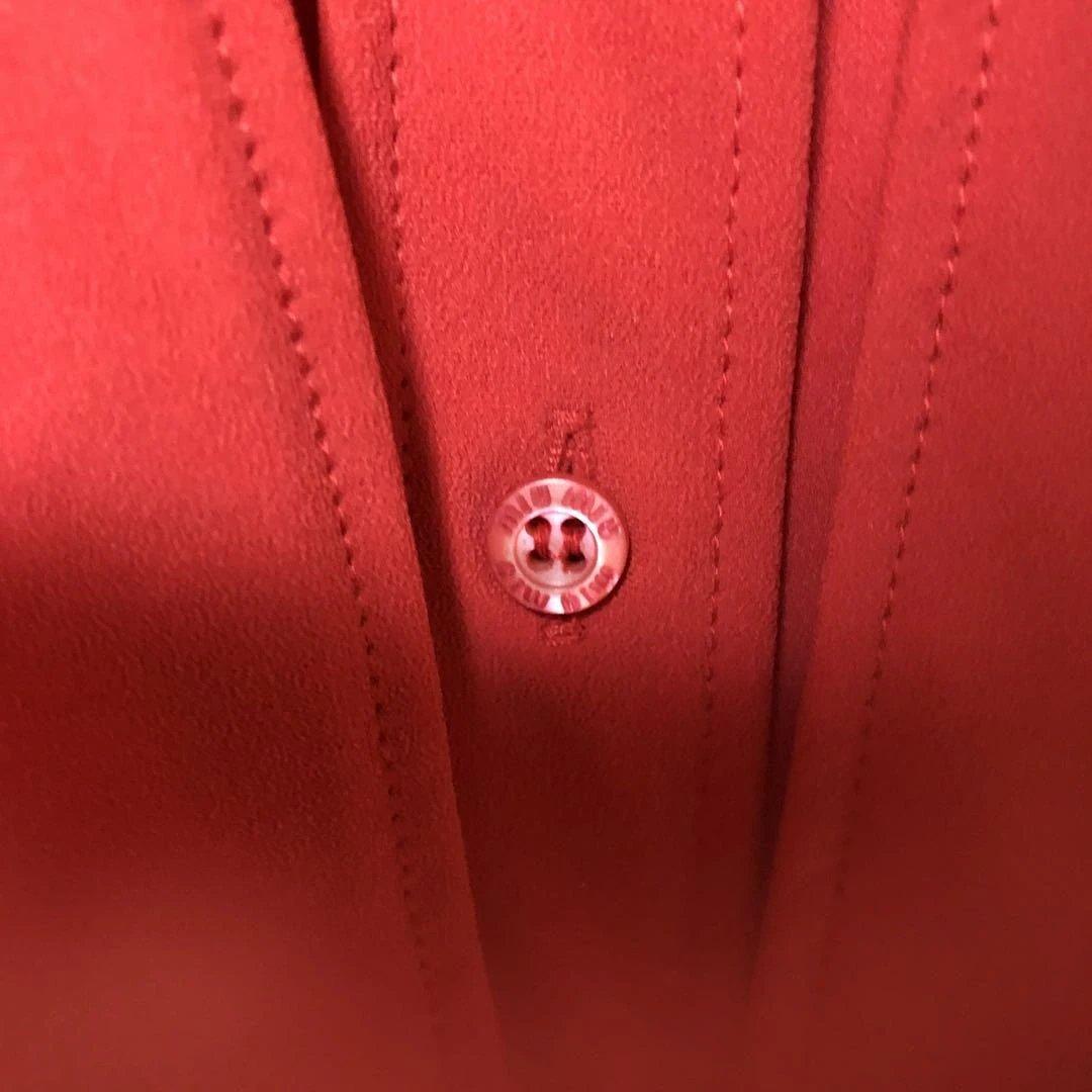 miu miu リボン付きレッドシャツ