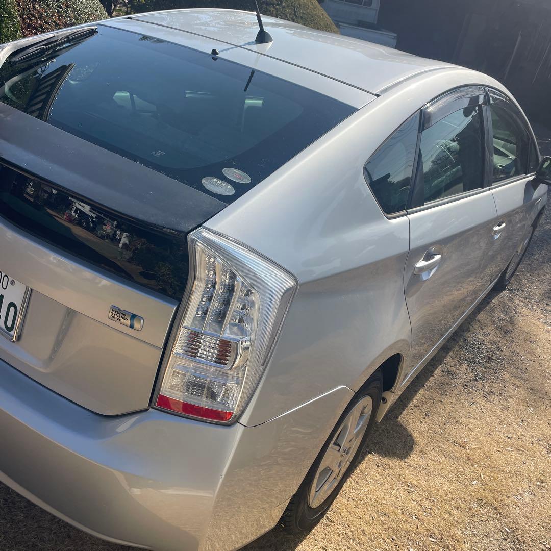 プリウス　30系　実質ワンオーナー　意外と綺麗