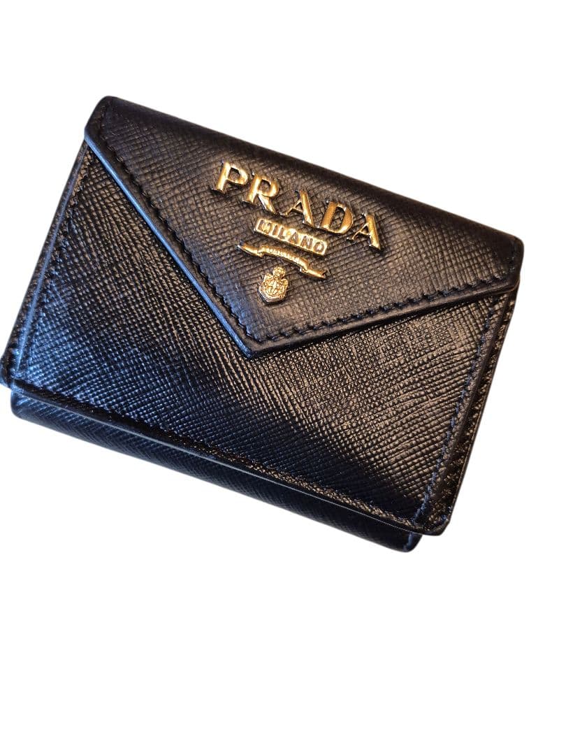 ＰＲＡＤＡ　プラダ　サフィアーノ　三つ折り財布